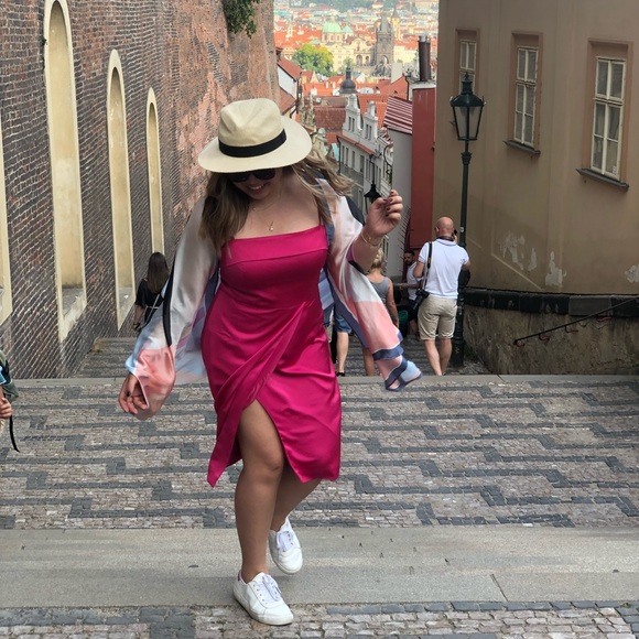 Meet your Posher, Kris - Picture 7 of 9